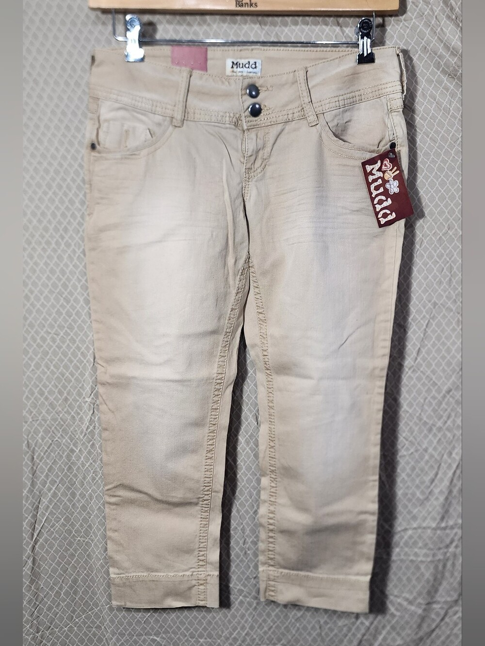 NWT Mudd Khaki Wide Hem Capri Mid/ Low Rise Junior 11